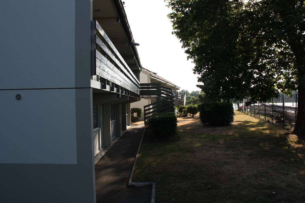 โรงแรมแคมปานิเล เลอแมนส์อาร์เนจ อาร์นาจ ภายนอก รูปภาพ